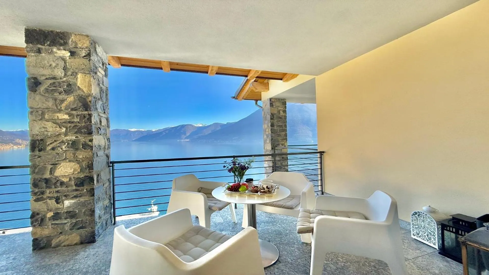 Residence Degli Oleandri 6A 0*, Argegno